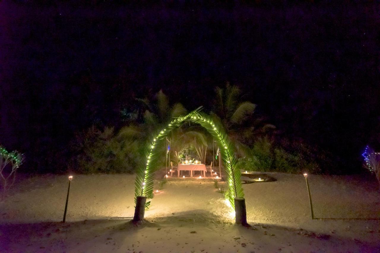 Dhiguveli Maldives Hotel Dhigurah  Bagian luar foto